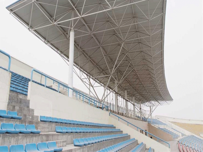 双滦区四小体育馆网架