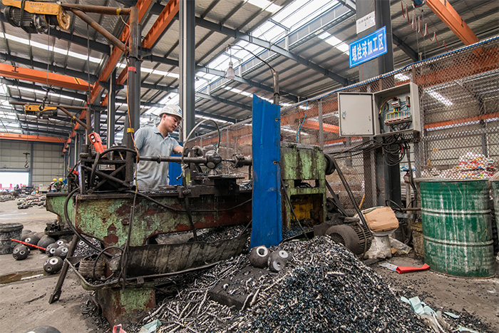 双滦区网架配件车间