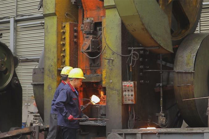 双滦区网架配件车间